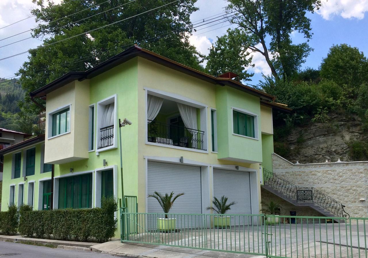 Guest Rooms Waterfall Smolyan Exterior photo